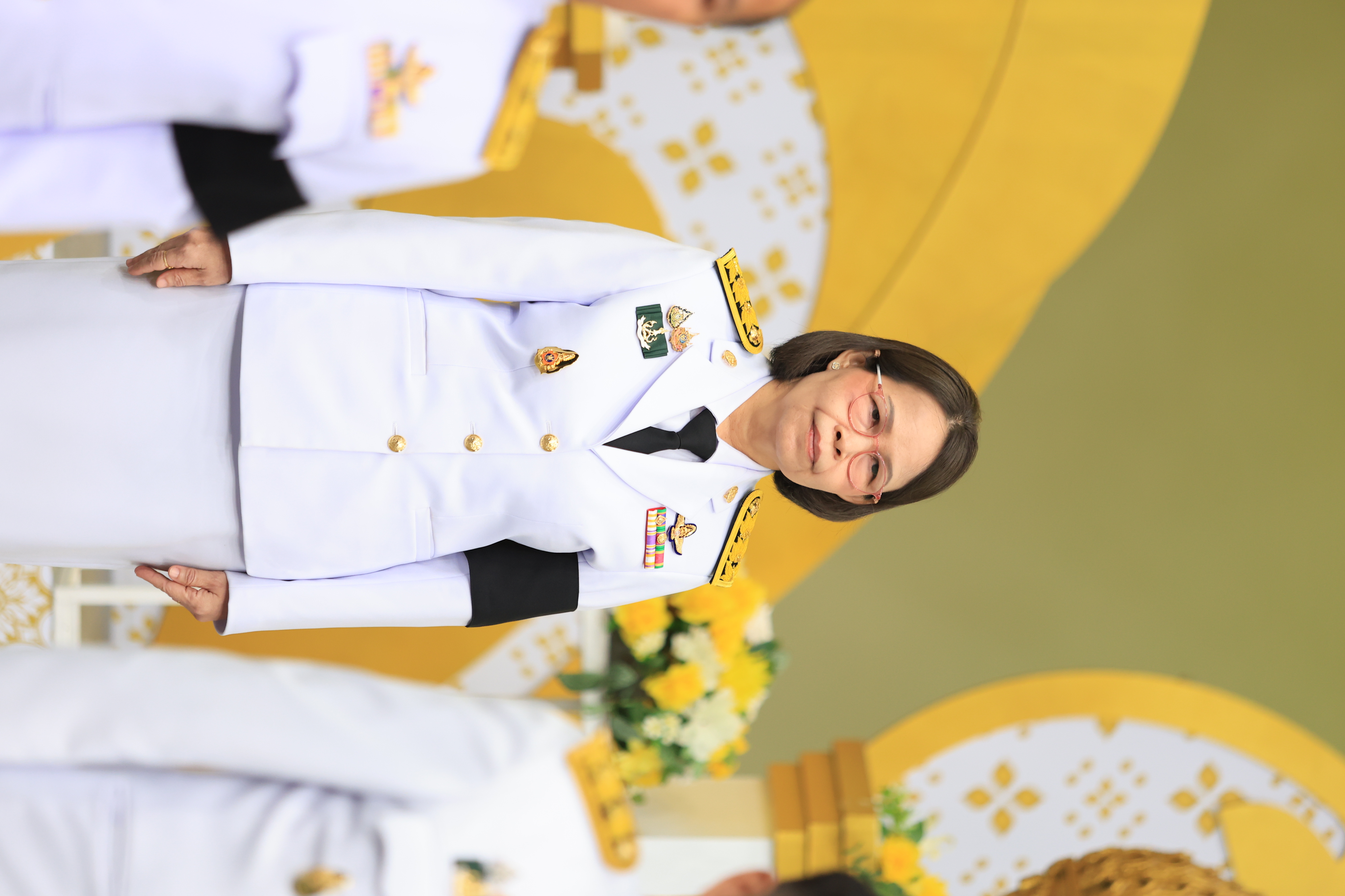 title - คณะผู้บริหาร ส.ป.ก. บันทึกเทปถวายพระพรชัยมงคล เนื่องในโอกาสมหามงคลเฉลิมพระชนมพรรษา 74 พรรษา พระบาทสมเด็จพระปรเมนทรรามาธิบดีศรีสินทร มหาวชิราลงกรณ พระวชิรเกล้าเจ้าอยู่หัว